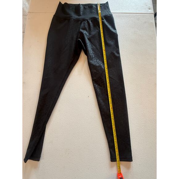 Buff Bunny Collection Legacy Women's Embossed Black Leopard Print Sz M Leggings - Picture 5 of 5